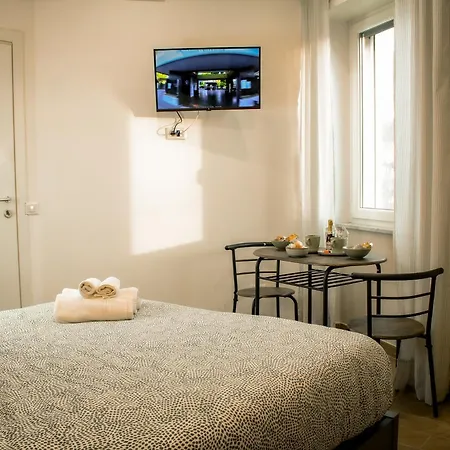 Gelso Rosso Bed & Breakfast 3*